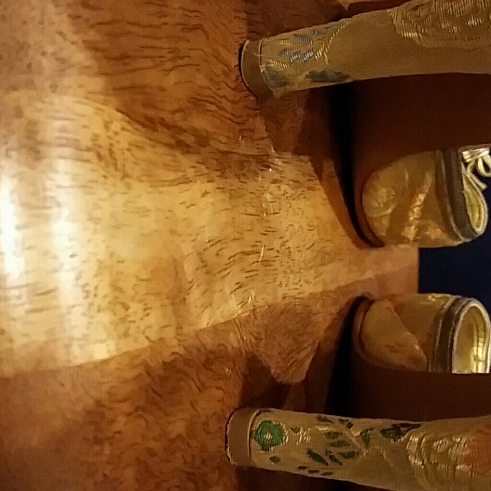 Heels - Picture 4 of 4